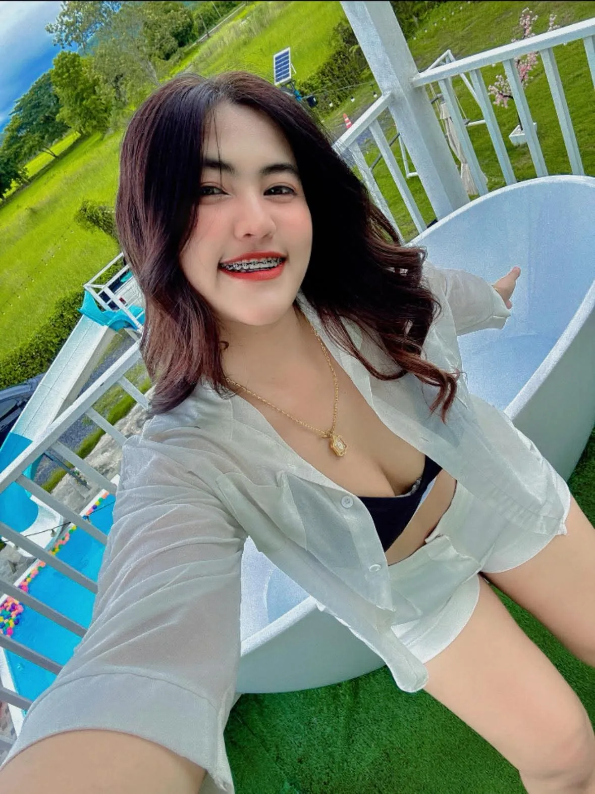 Pixel​ mountain​ view​ pool​villa​