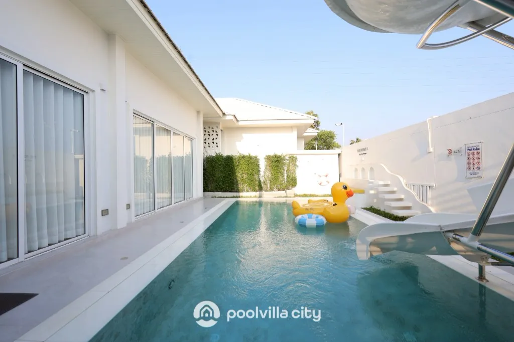 Botany poolvilla บางแสน 1