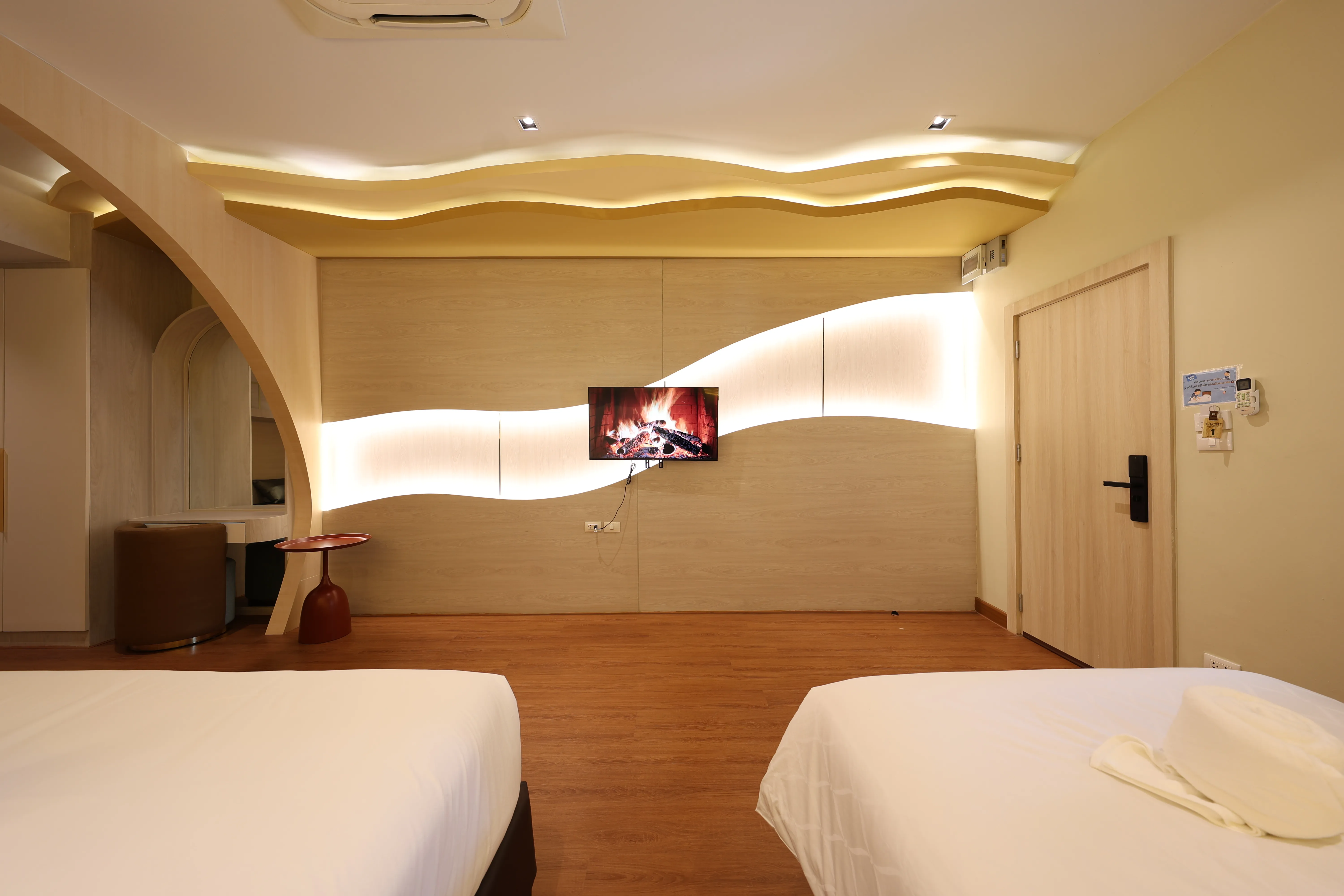Yacht Pool&Gallery Villa
