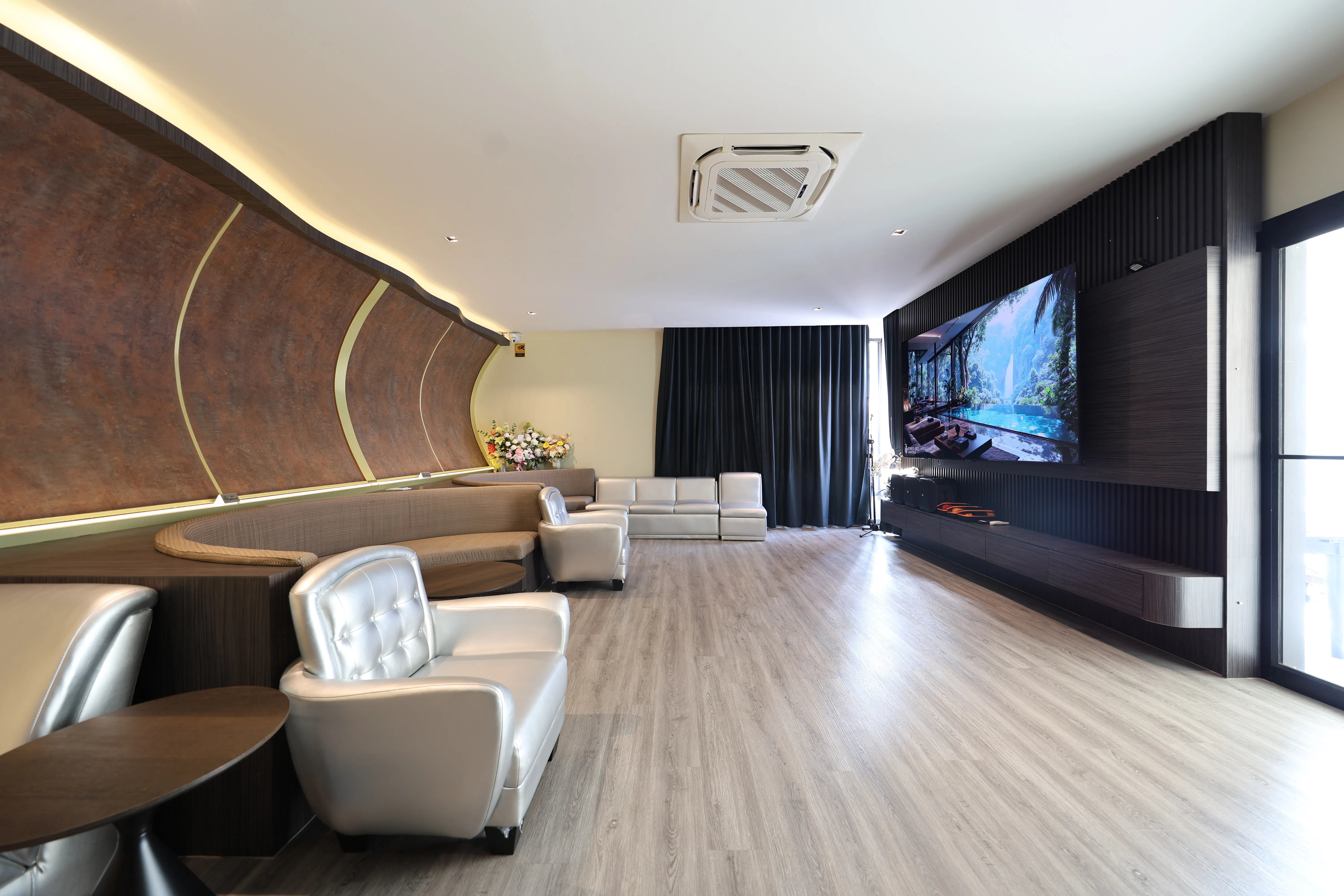Yacht Pool&Gallery Villa