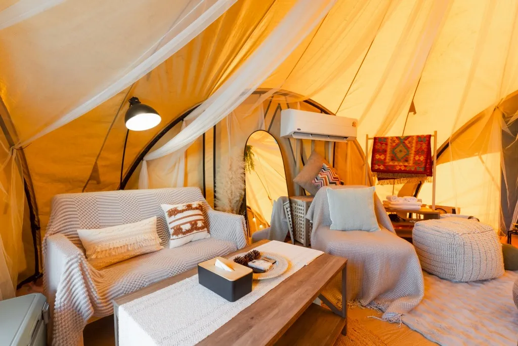 GLAMPING