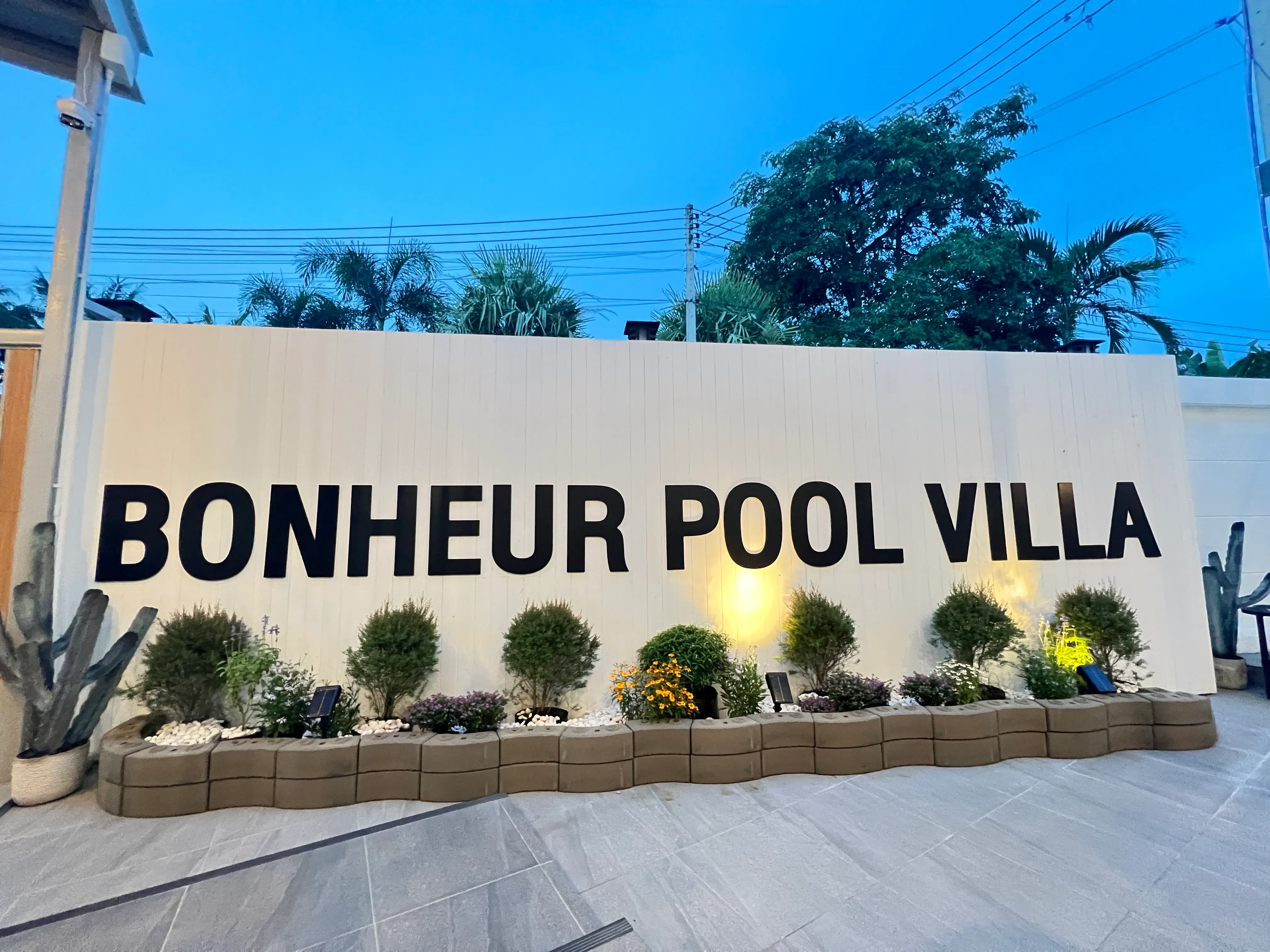 Bonheur Poolvilla Pattaya