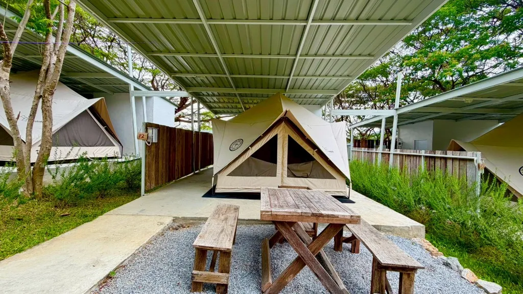 P2 Zone 2 เต็นท์ 2 ท่าน ฟาร์มสุข Glamping