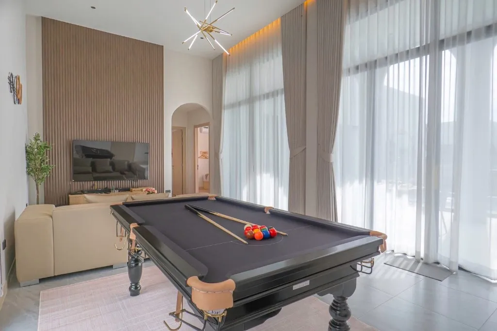 Monique ชะอำ