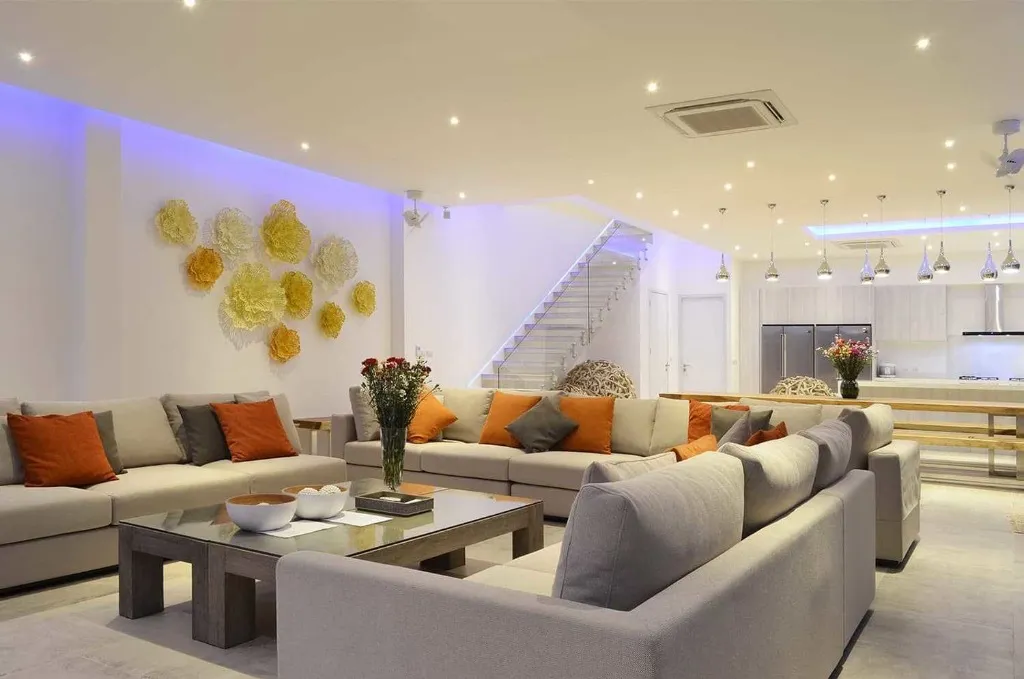 6 Bedrooms