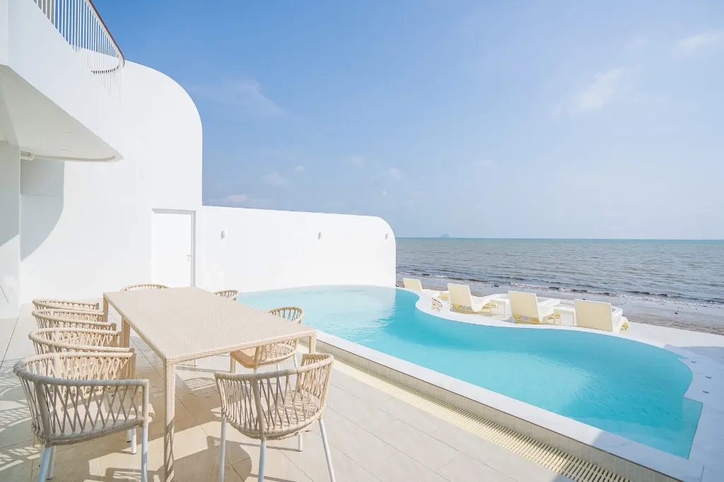 Vanilla sky Beach front poolvilla