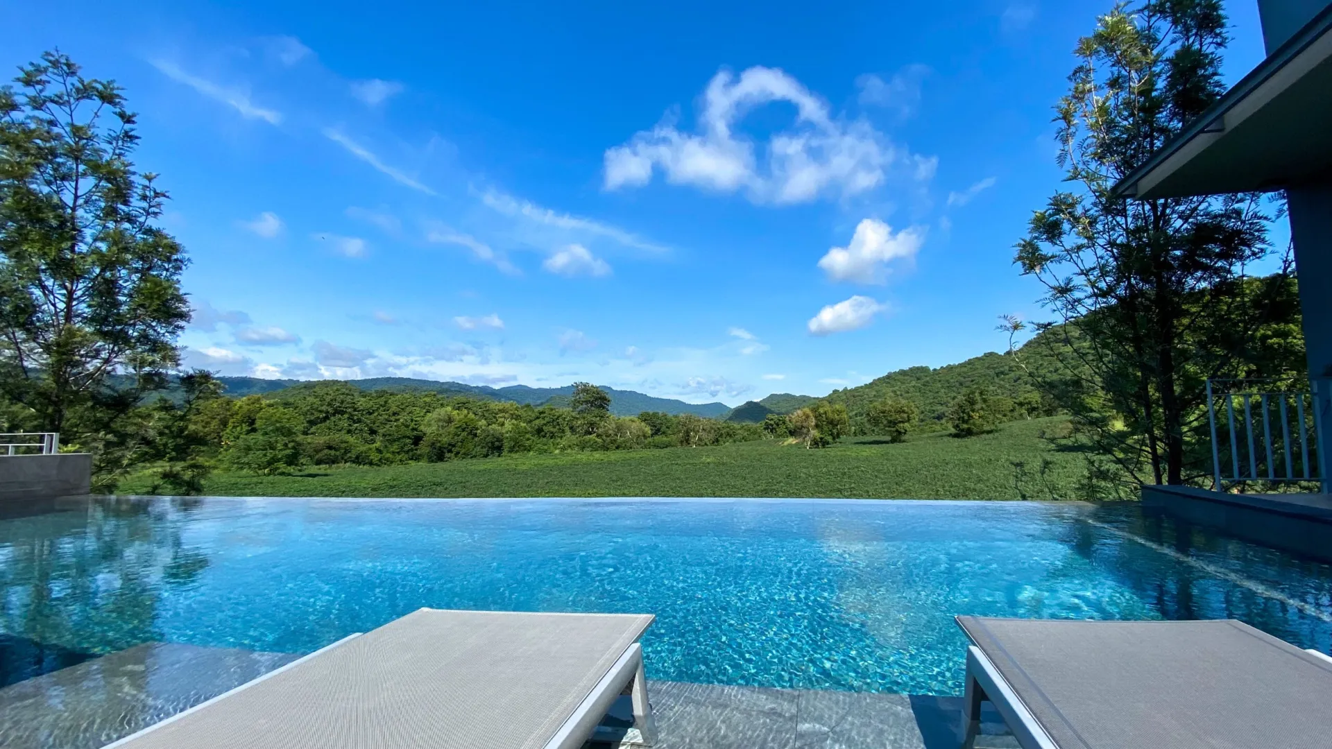 KIN KHAOYAI