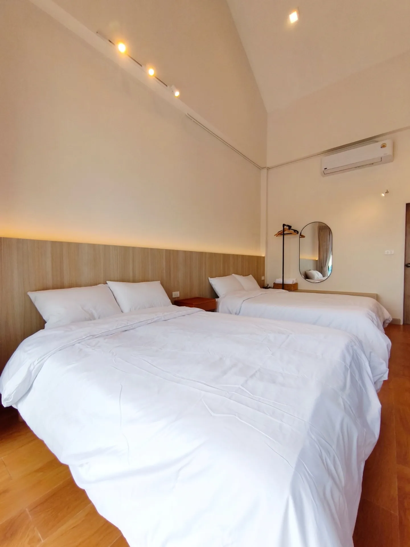 BLUE WHALE Pool Villa Pattaya