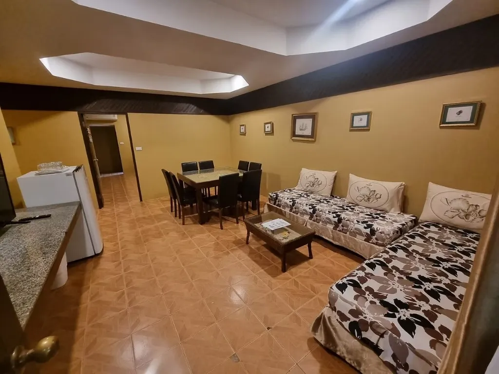 Family 3 Bedrooms H1