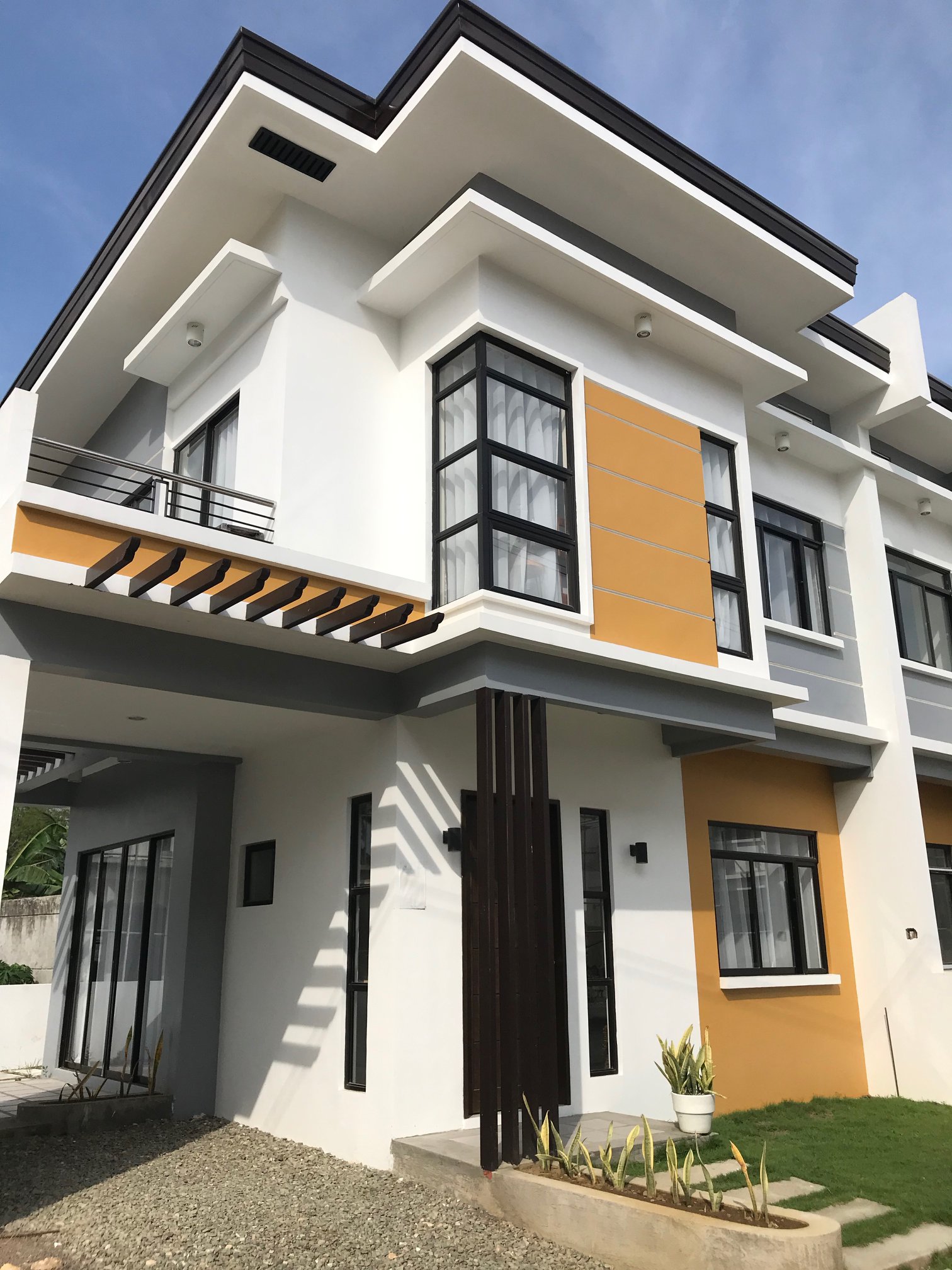 House & Lot For Sale In MINGLANILLA, CEBU