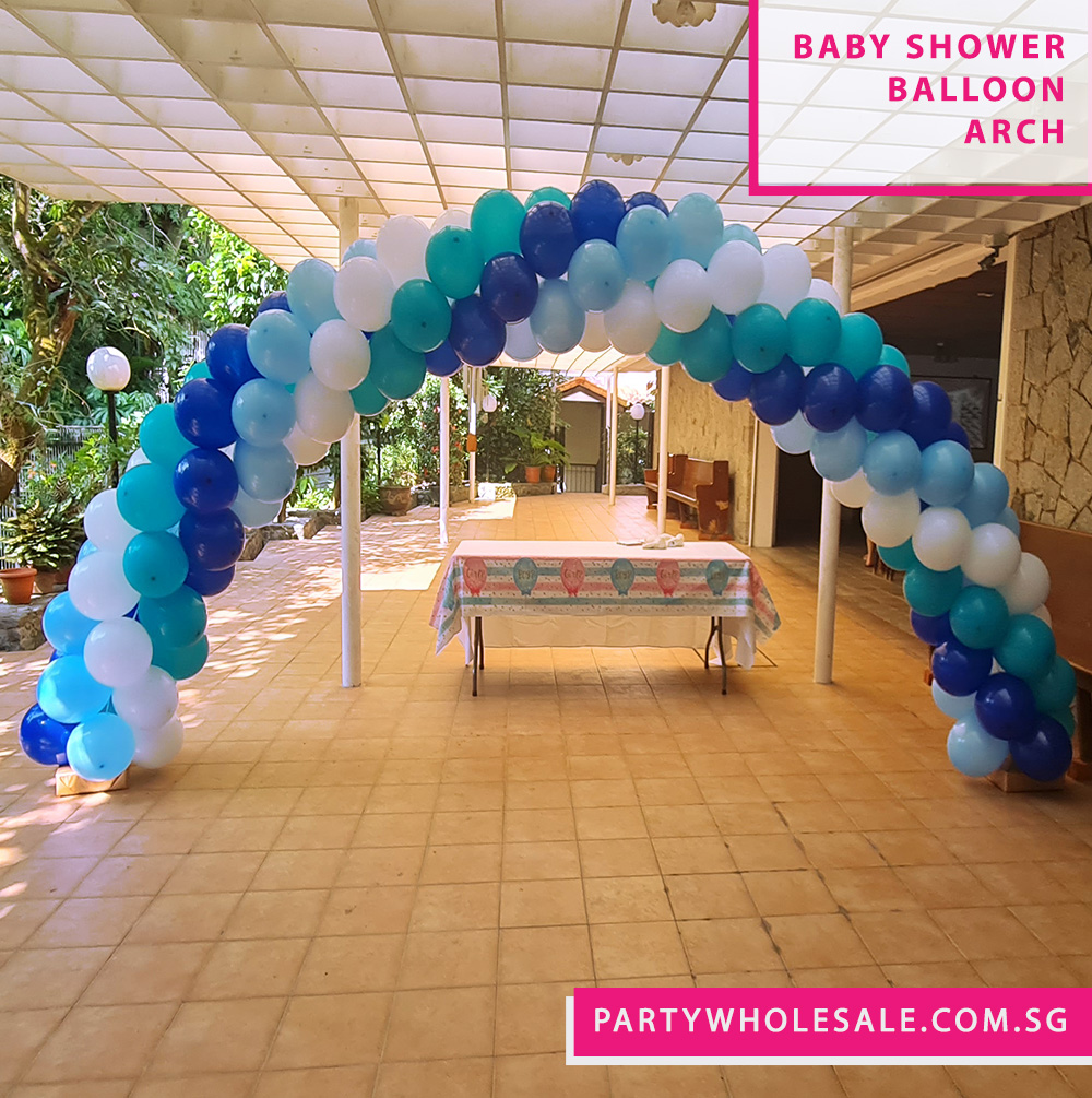 Organic pastel balloon arch