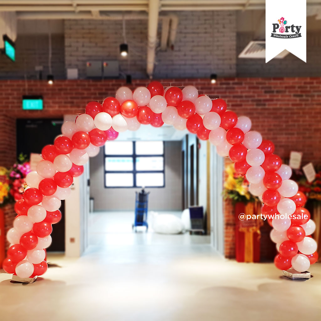 Grand opening balloon arch