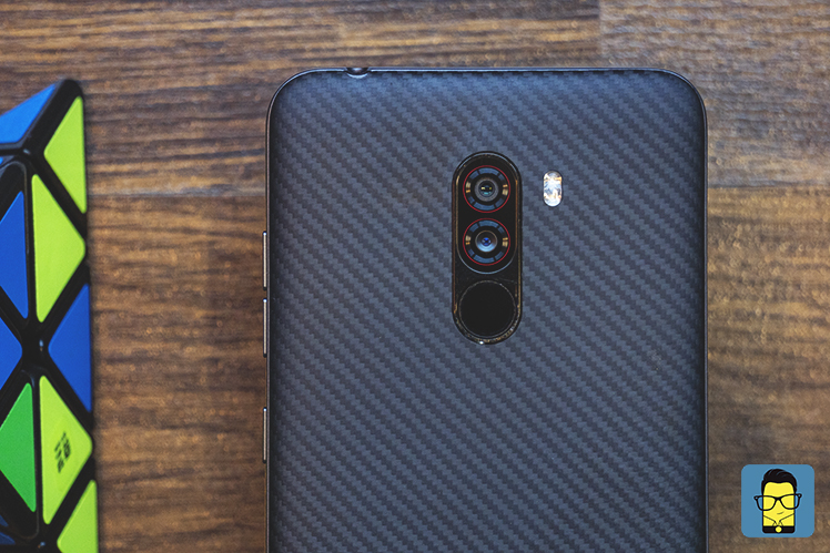 Poco F1 12