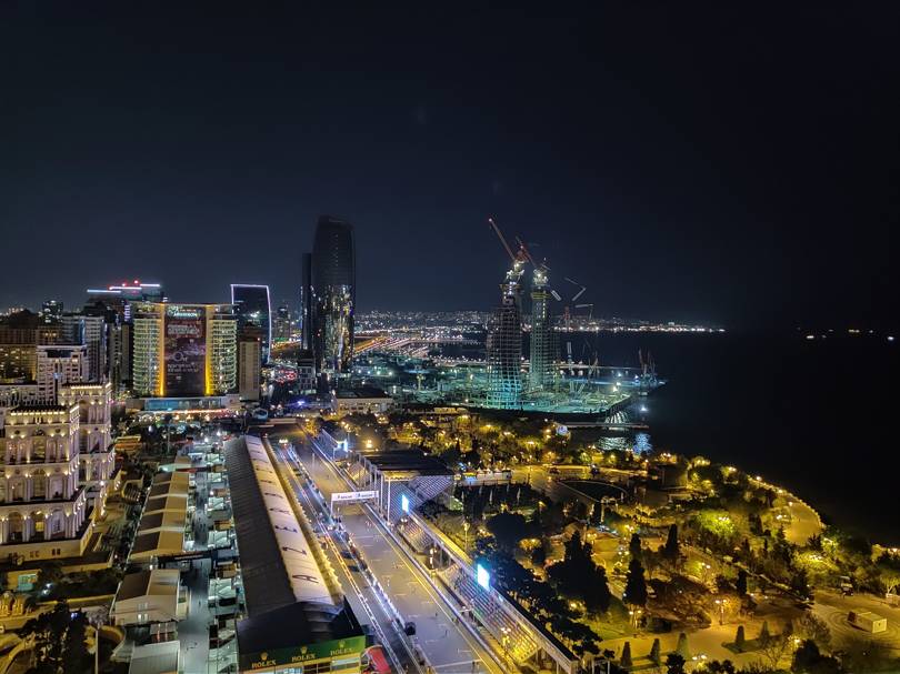 OnePlus 7 Pro Night