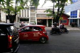 kost dpn SimSix Jl.Prof Soedharto (belakang BRI Ngesrep)