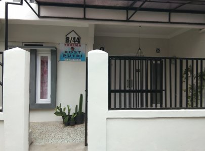 PONDOK LATHIFAH: WA 0856-5934-8807 Kost putri, cozy, bersih, aman,nyaman