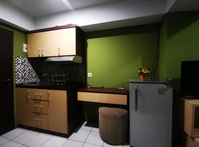 Apartemen 2 Kamar Full Furnished Bandung Pemandangan Kolam Renang