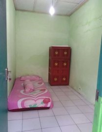 KOST WANITA TEBET