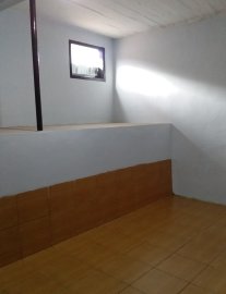 DI KONTRAKAN RUMAH 2 TINGKAT, BANDUNG