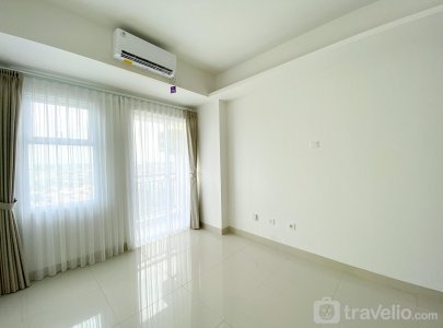 Unfurnished Studio with AC at 11th Floor Thamrin District Bekasi Apartment 