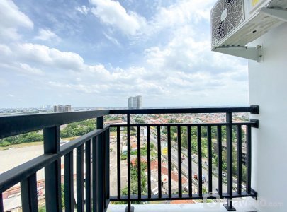 Unfurnished Studio with AC at 11th Floor Thamrin District Bekasi Apartment 