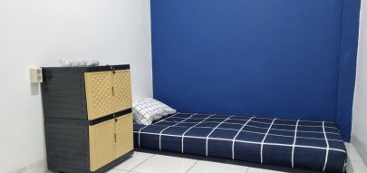 Kost di lokasi strategis. Baru renovasi