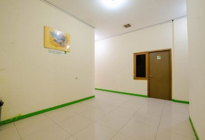 Kost Harian, Mingguan, & Bulanan Athena Syariah Twin Bed Dekat Ke Lapangan Ahmad Yani Tangerang