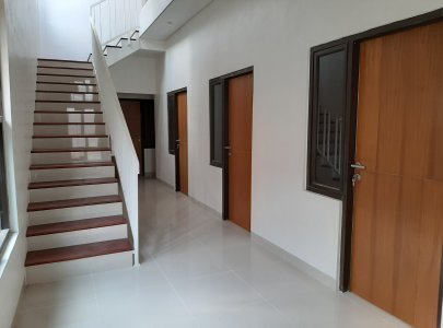 Kost Putri Mutiara. 