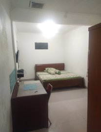 Kost Rawajati - AC, Internet, TV Kabel & Pinggir Jalan