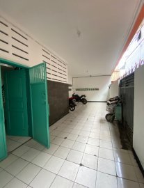 Disewakan kost di belakang kampus untar dan trisakti