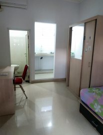 Rumah kost Karyawati, Wanita di  jl keselamatan 18 (TEBET) 