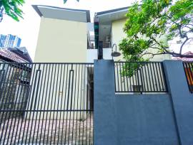 OYO Life 2420 Kost Luqman 1