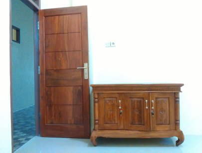 KOST TIDAK BEBAS KAMAR MANDI DALAM KEDUNGDORO SURABAYA PUSAT