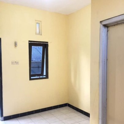 Kost Kenangan Waru Tipe Kost Tingkat Dalam full fasilitas dan parkir luas