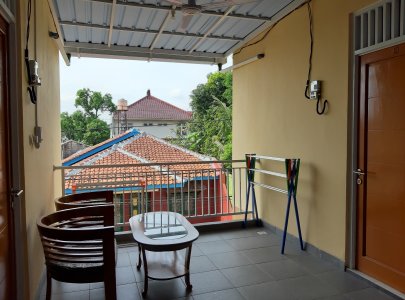 Kost Putri 51 Limo