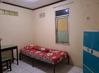 KOST PUTRI IBU DJABAR 