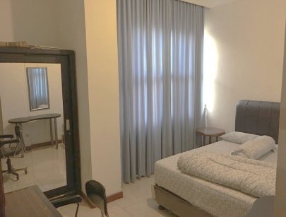 Apatemen Simprug Indah (3+1 Bedroom)