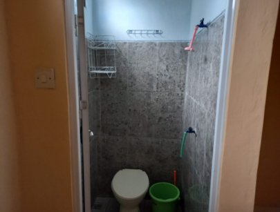 Kamar Mandi Dalam