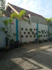 Kost depan INKA dan KAI (Homey Bu Wiwik)