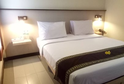 Kost Raya Legian Bali