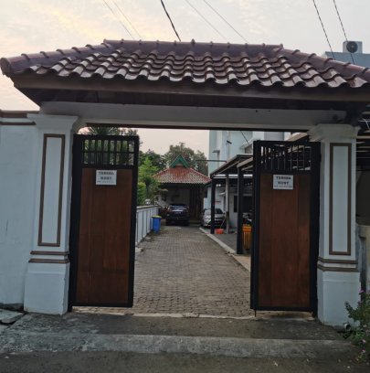 Kost Rempoa Tangerang Selatan