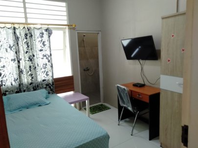 KOST HOKI 31 , Jl Pinus Hijau 3 No. 1, Meadow Green - Lippo Cikarang, Cibatu - Cikarang Selatan