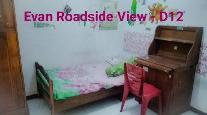 Kost Putri "Evan Road Side View"