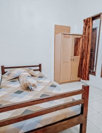 Kost AC Khusus Wanita 50 meter samping mall Kokas