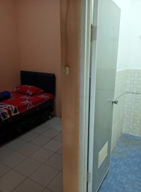 Kost pria dekat pasar modern BSD