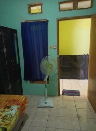 Kost pria dekat pasar modern BSD