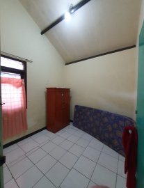 Kost putri GREENDOORS