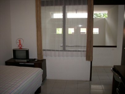 Kost Wanita / Pria di Arteri Pondok Indah, Jakarta Selatan – Lingkungan Elit  HP/WA: 08158328017 