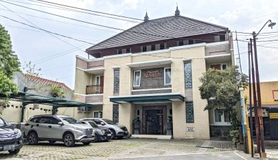 Kost Exclusive AC Mewah dan Murah Kerten Homestay Solo dekat Univ. Sahid