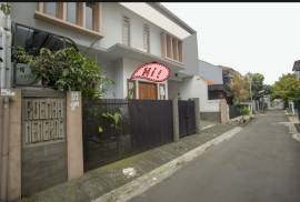 KOST PUTRI ROEMAH NENEKOE